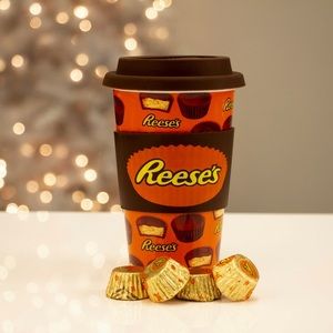 🧡💛🤎NWT Reese’s Ceramic Travel Mug w/Candy Gift Set